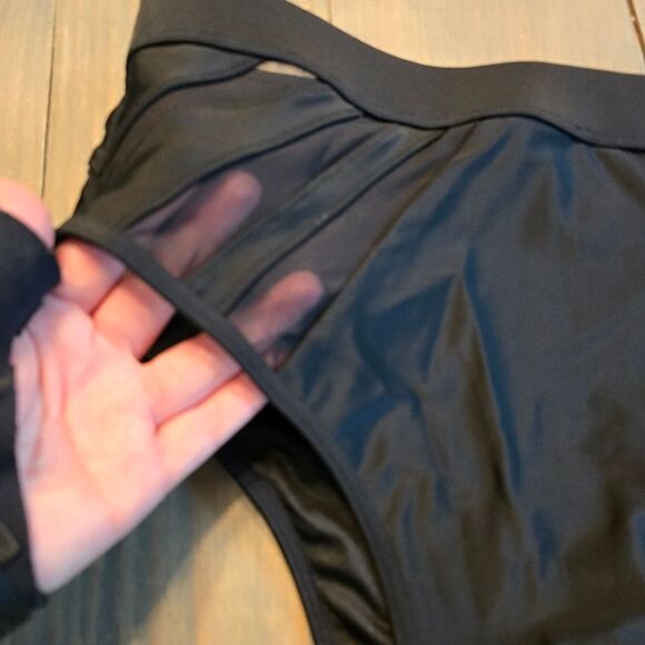 Express high rise cheeky mesh bikini bottom - Picture 3 of 5